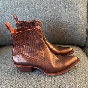 FRYE CHELSEA NEW BOOTS IN BURNISHED COPPER BROWN LEATHER SIZE 8